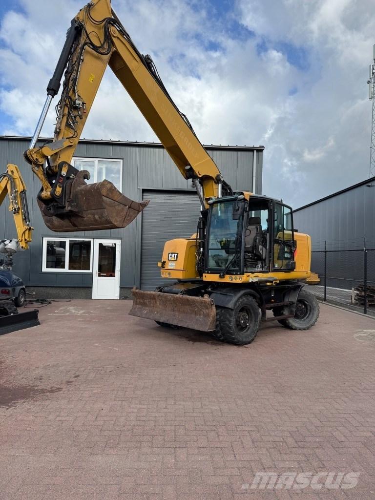 CAT 318 Gumikerekes kotrók