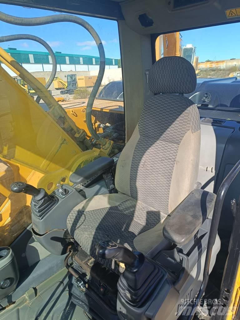 CAT 325 D Lánctalpas kotrók