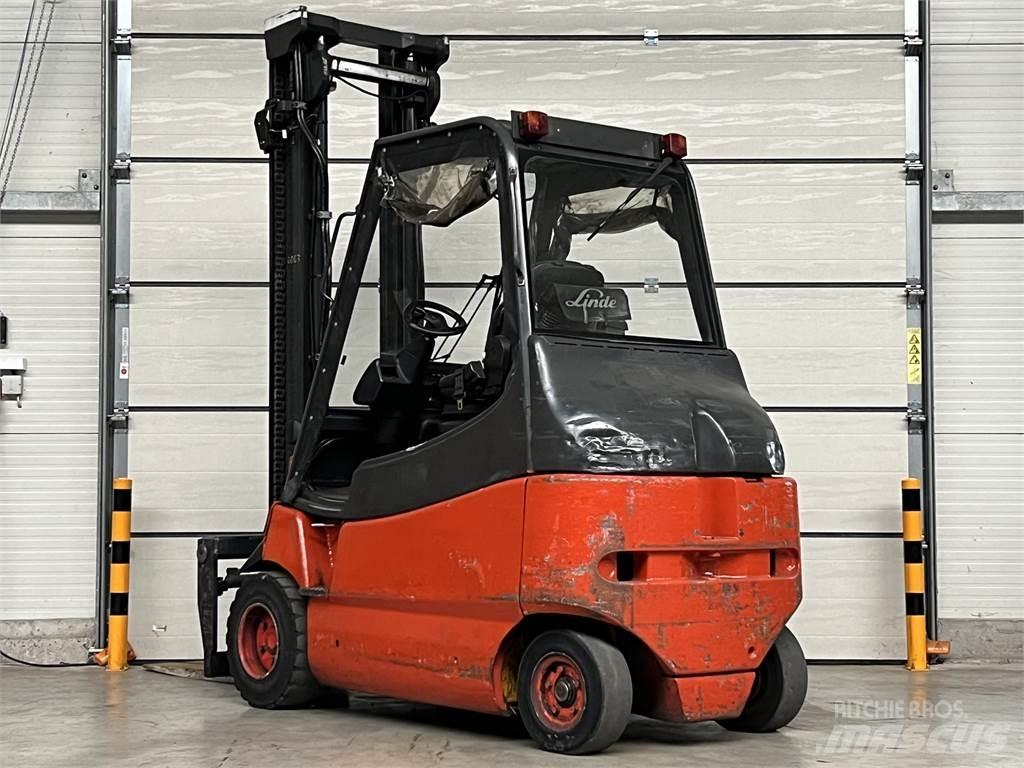 Linde E30 / 03 / 600 Elektromos targoncák