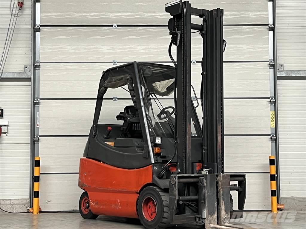Linde E30 / 03 / 600 Elektromos targoncák