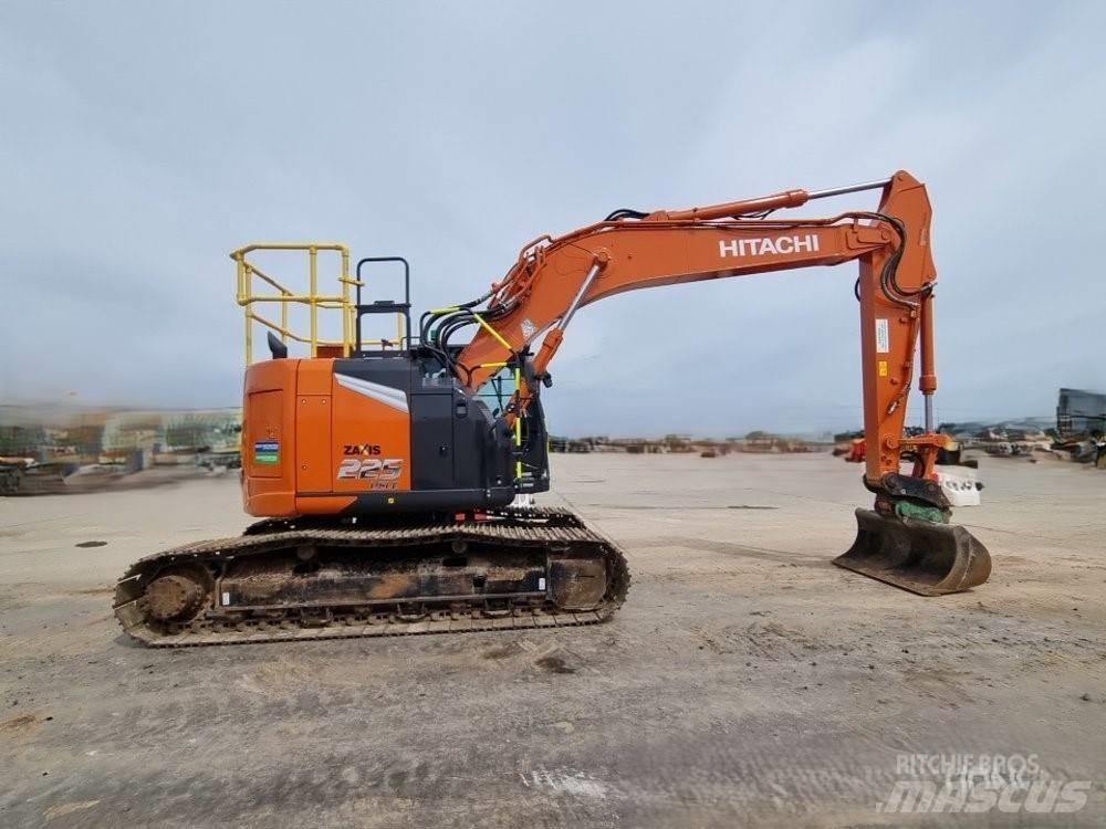 Hitachi ZX225USLC-7 Lánctalpas kotrók