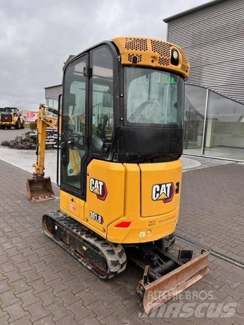CAT 301.8 Mini kotrók < 7t