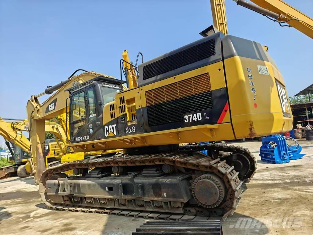 CAT 374 Lánctalpas kotrók