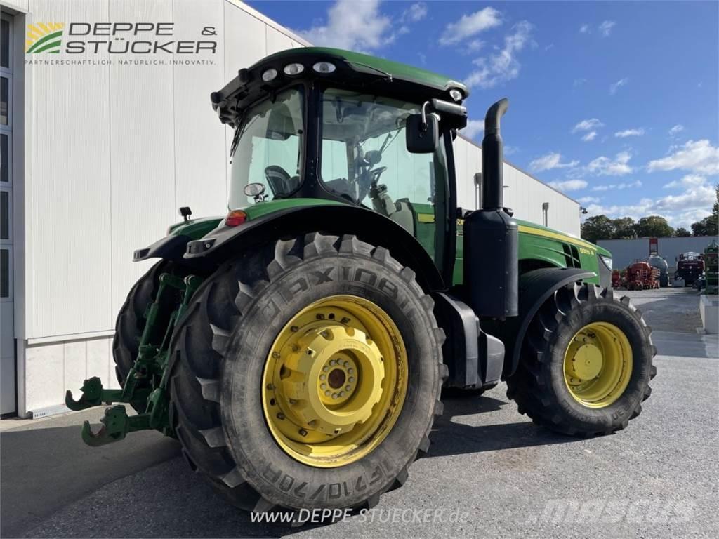 John Deere 8335R Traktorok
