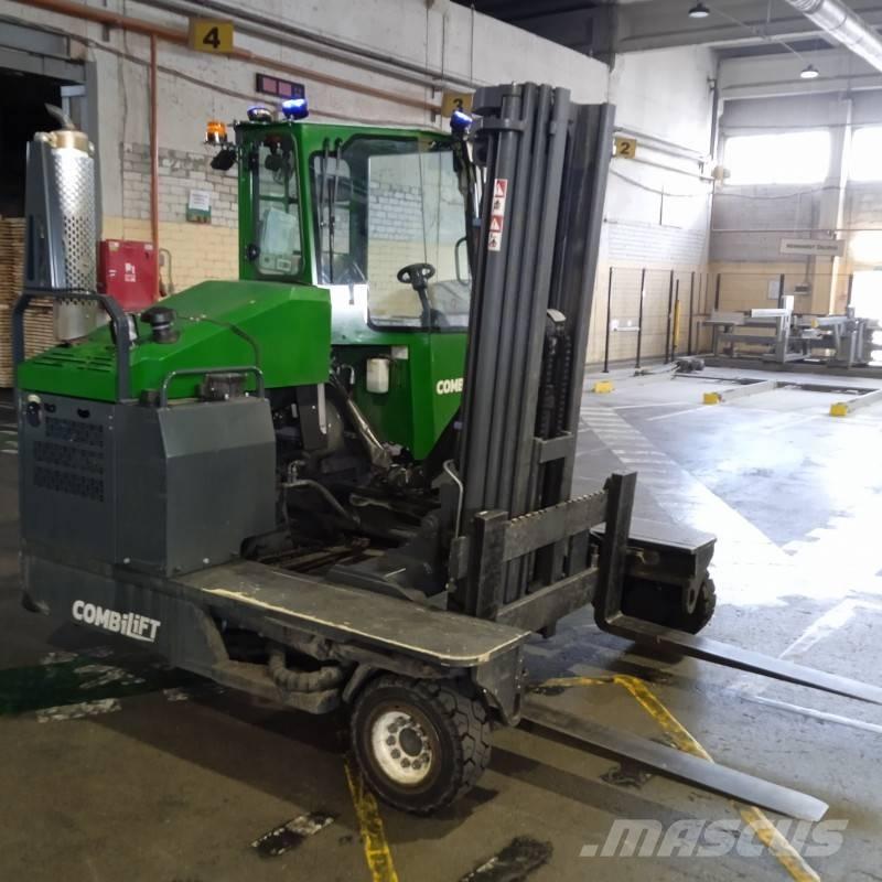 Combilift C 4000 Tolóoszlopos négyutas targonca