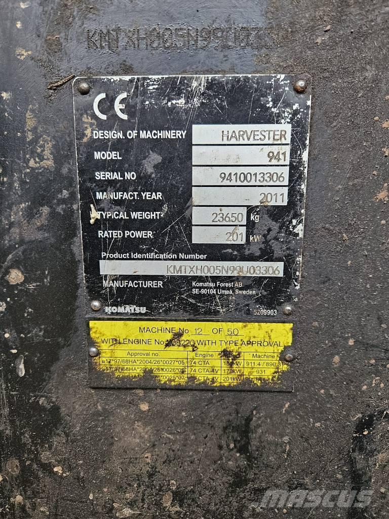 Komatsu 941 Betakarítók