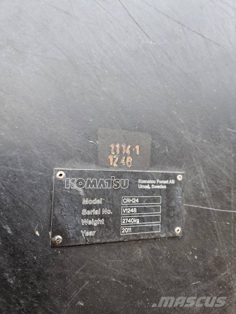 Komatsu 941 Betakarítók