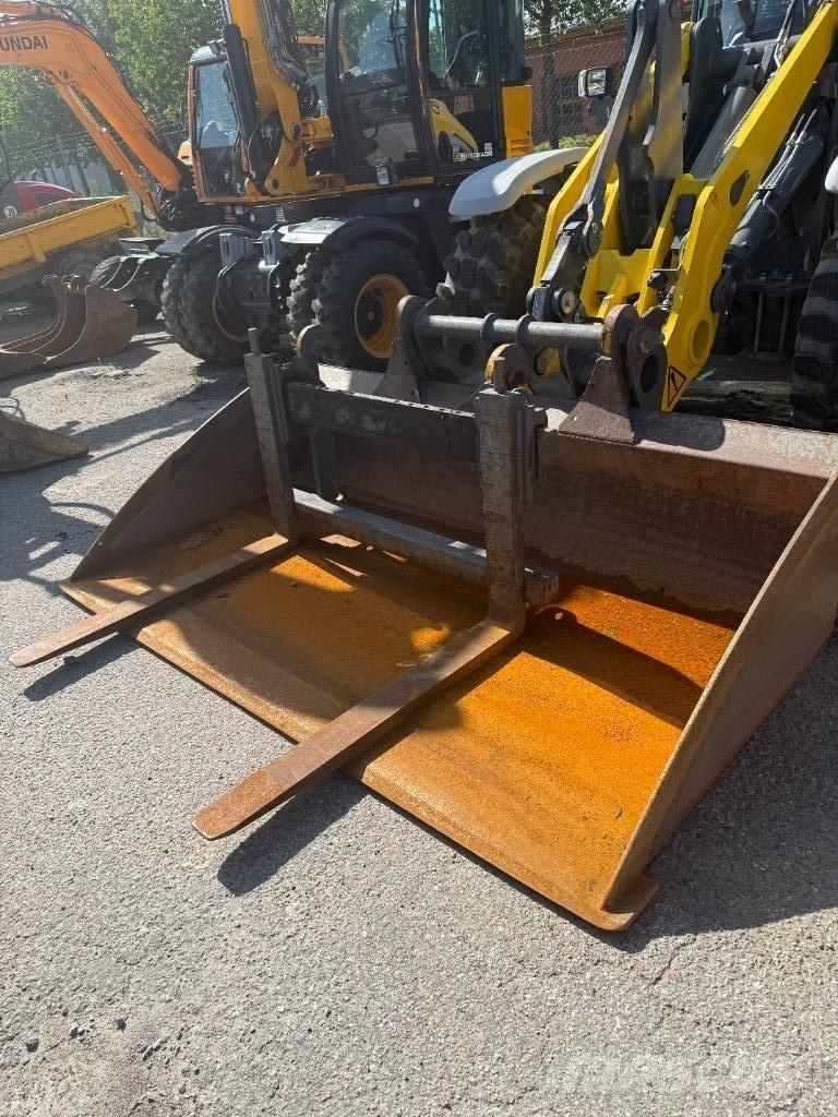 Kramer 8155 Gumikerekes homlokrakodók