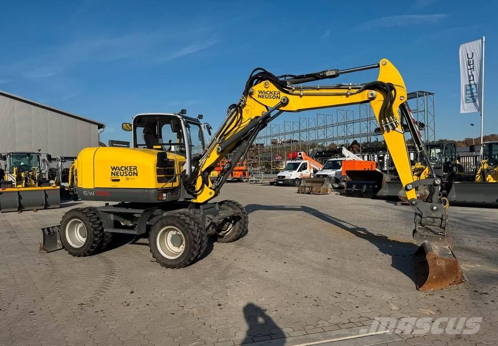 Wacker Neuson EW 100 Gumikerekes kotrók