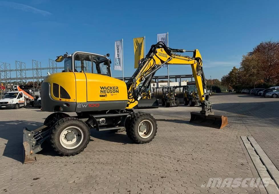 Wacker Neuson EW 100 Gumikerekes kotrók