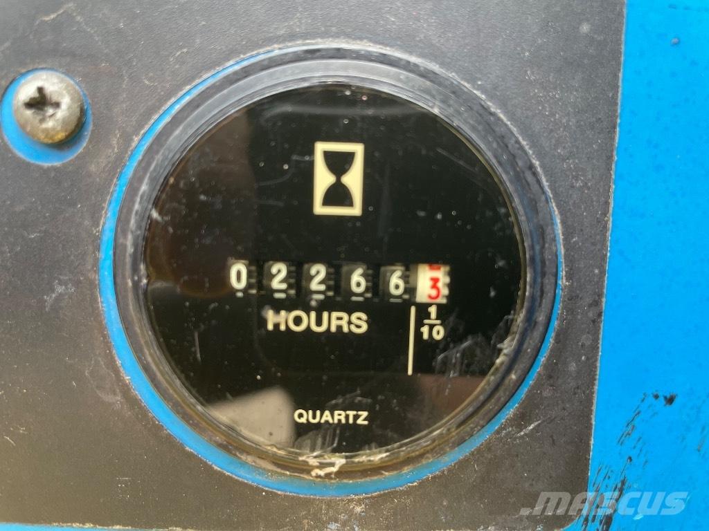 Genie GS 3384 RT Ollós emelők