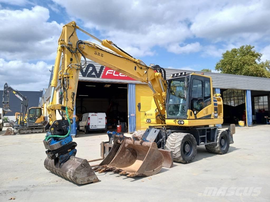 Komatsu PW 148-11 Gumikerekes kotrók