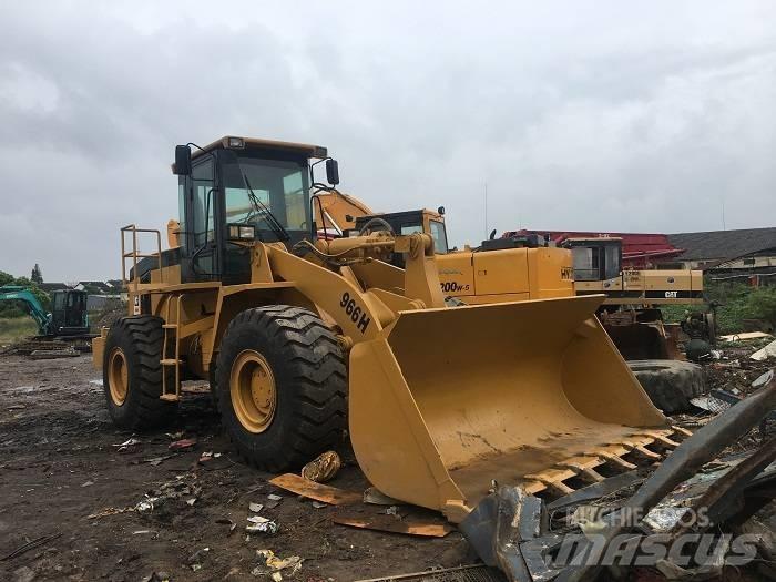 CAT 966H Gumikerekes homlokrakodók