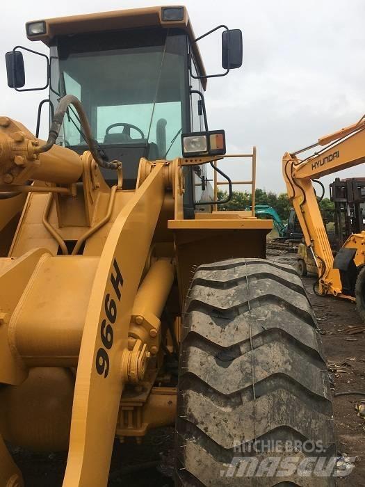 CAT 966H Gumikerekes homlokrakodók