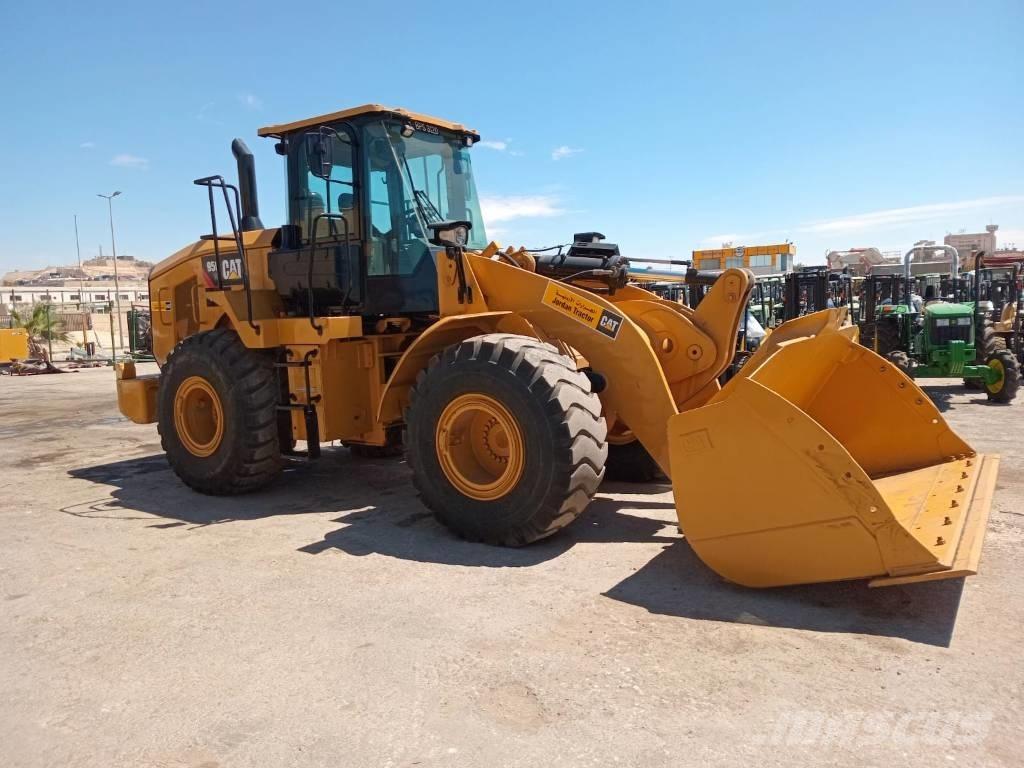 CAT 950 GC Gumikerekes homlokrakodók