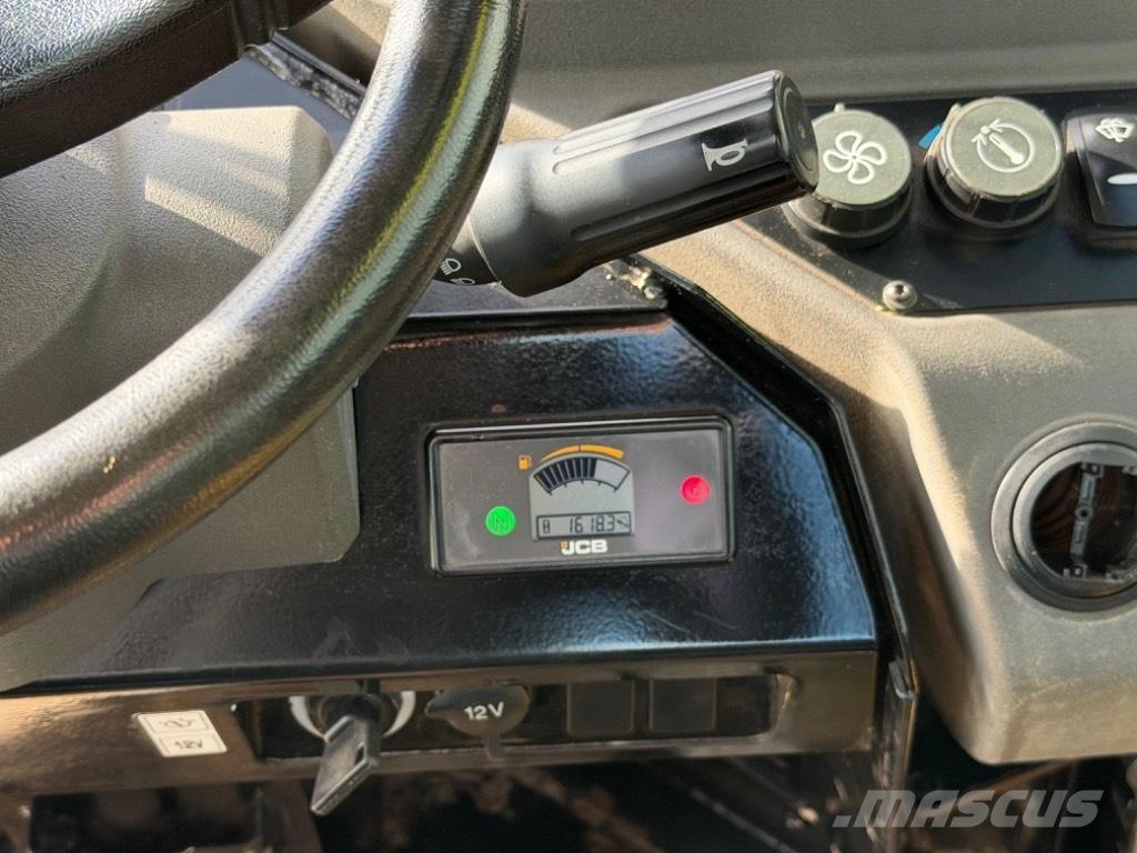 JCB 6 ST Mezei dömperek