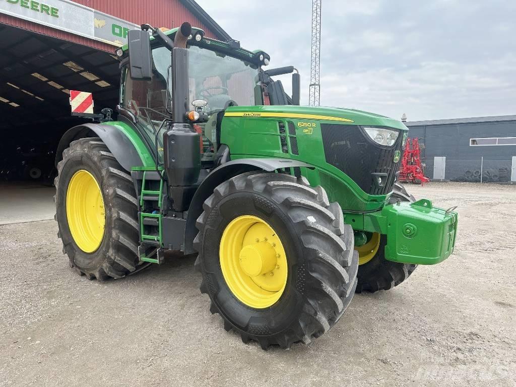 John Deere 6250R Traktorok