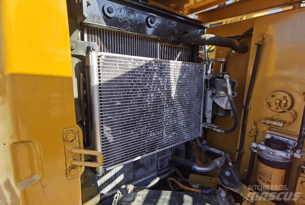 CAT 308 E 2 Lánctalpas kotrók
