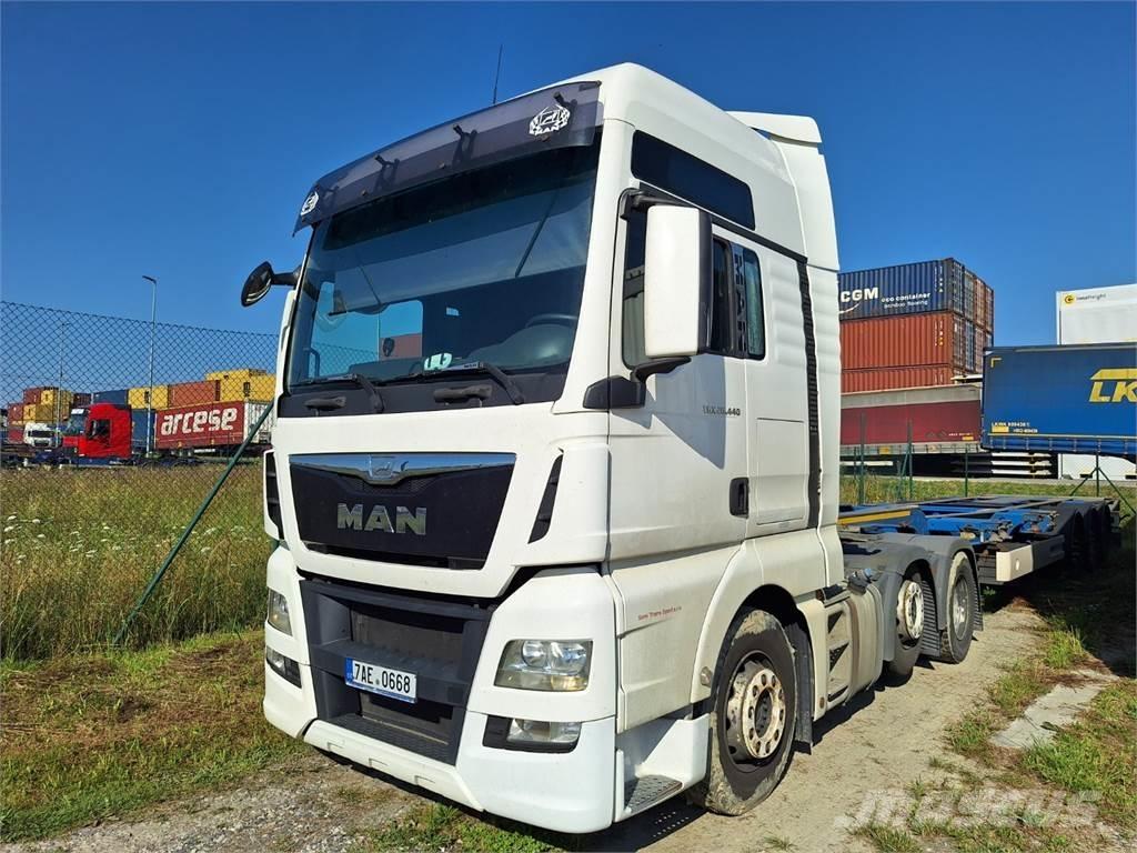 MAN TGX 26.440 6X2 Nyergesvontatók
