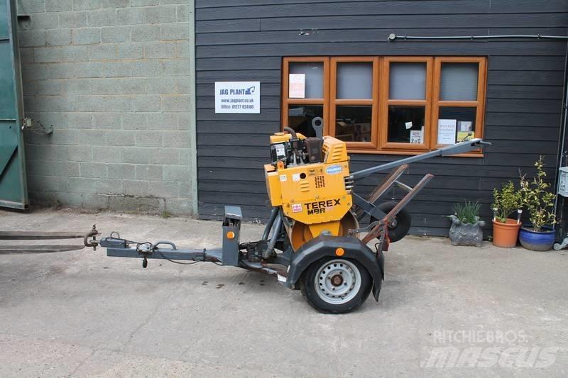 Terex MBR 71 Egydobos hengerek