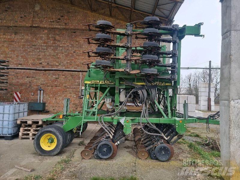 John Deere 750A Egyéb mezőgazdasági gépek