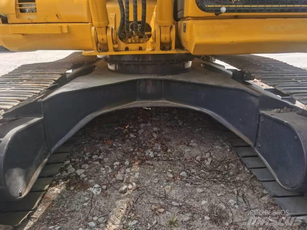 Komatsu PC 130 Lánctalpas kotrók
