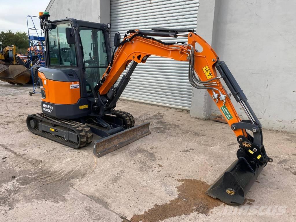 Develon DX 27 Z-7 Mini kotrók < 7t