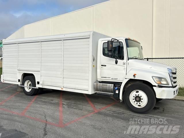 Hino 338 Italszállító tehergépkocsik