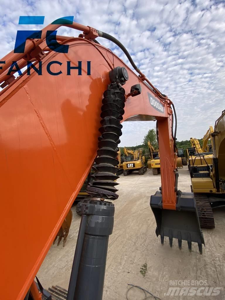 Doosan DX 340 LC Lánctalpas kotrók