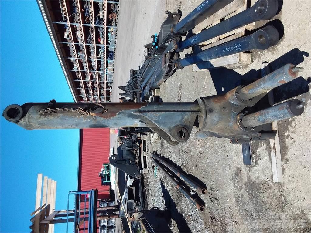 Valmet Crf7 Kihordó daruk