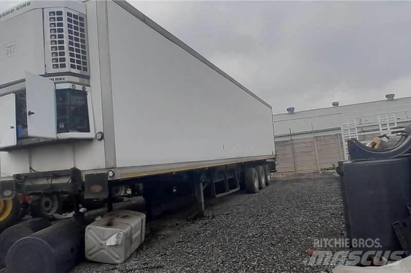  TRAILER 10002000 Egyéb