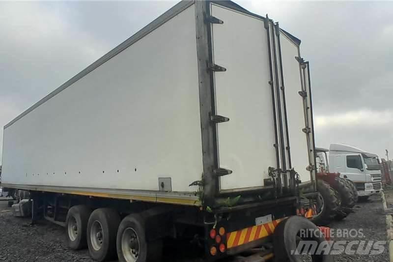  TRAILER 10002000 Egyéb