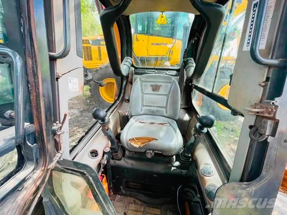 CASE SR 250 Kompaktrakodók