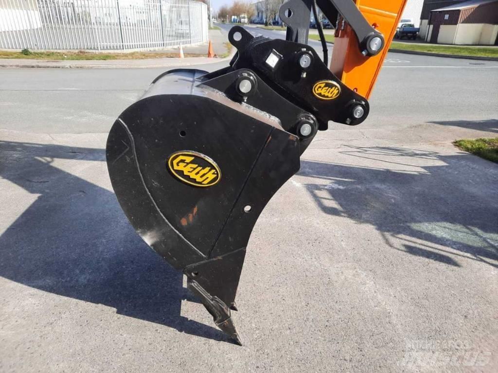 Doosan DX 63-3 Mini kotrók < 7t