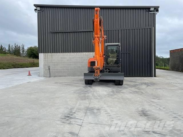Doosan DX85-3 Közepes (midi) kotrók 7 t - 12 t
