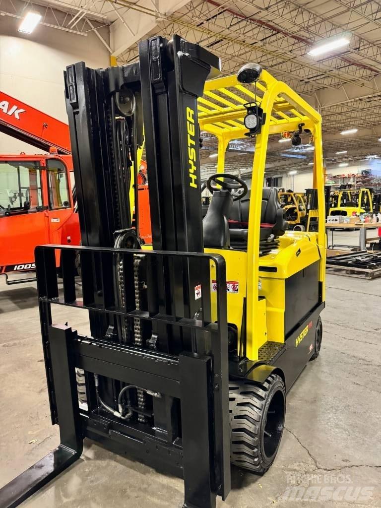 Hyster E100XN Elektromos targoncák