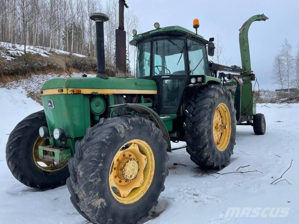 John Deere 4240 S Traktorok