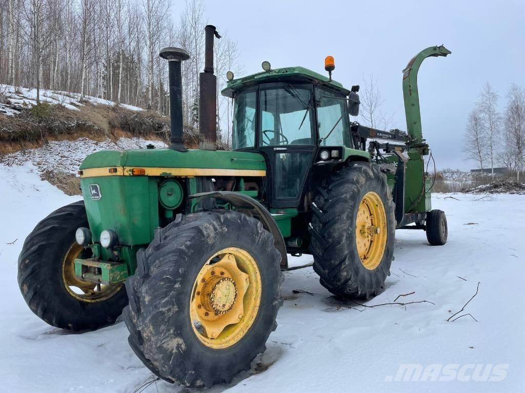 John Deere 4240 S Traktorok