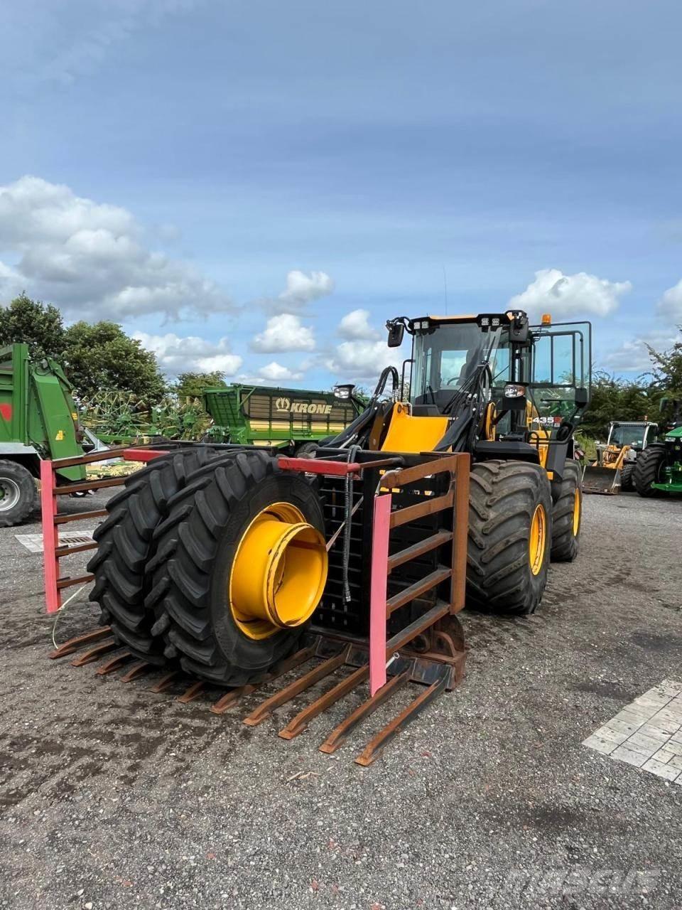 JCB 435 S Gumikerekes homlokrakodók