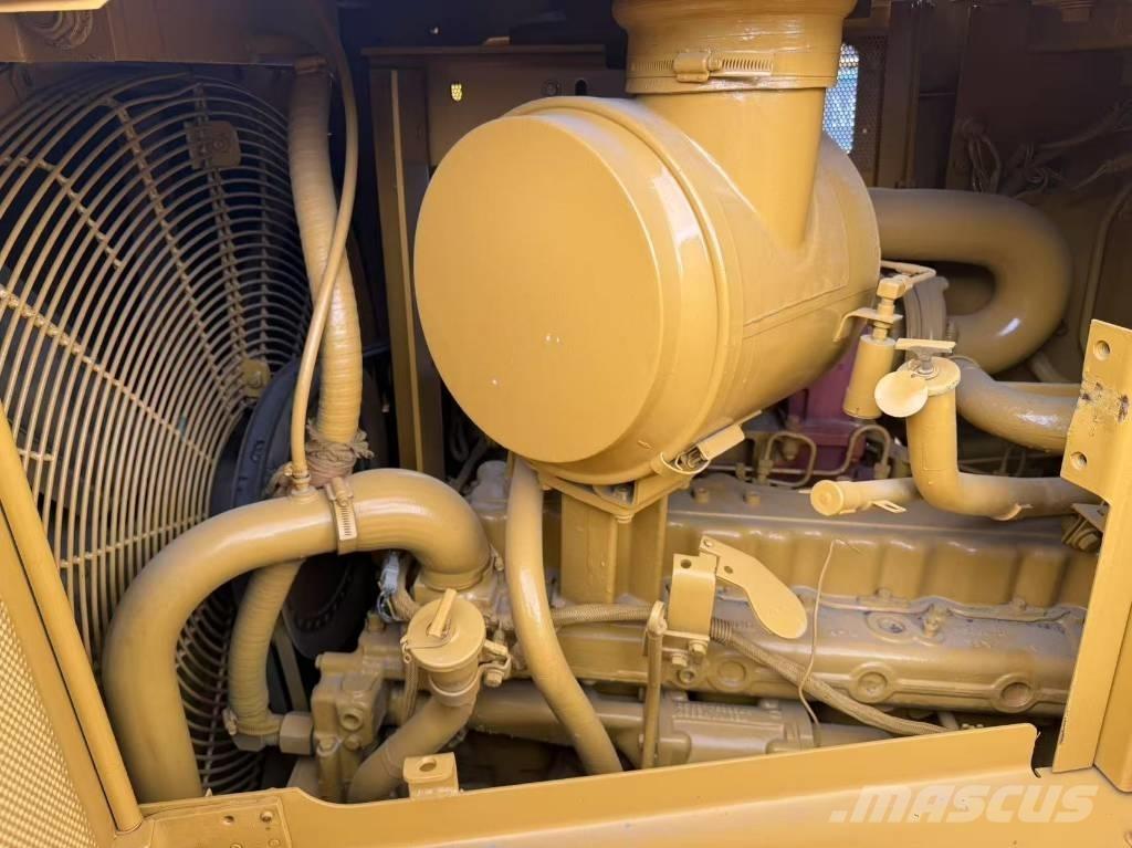 CAT D 6 R lánctalpas dózerek