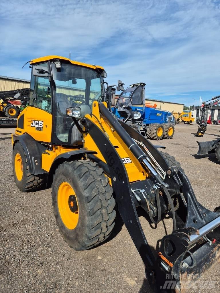 JCB 409 Gumikerekes homlokrakodók