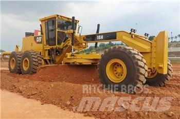 CAT  16H Gréderek