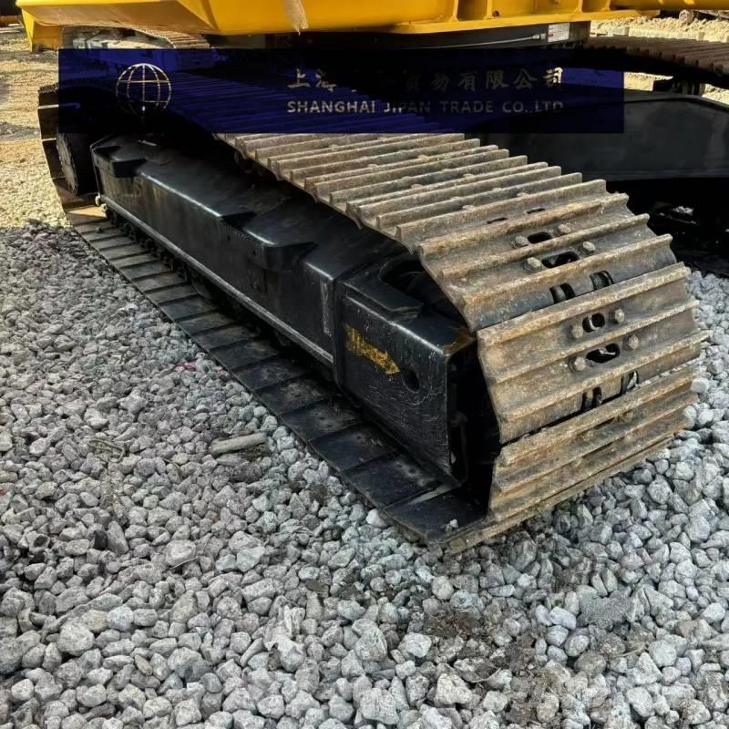 Komatsu PC 200 Lánctalpas kotrók