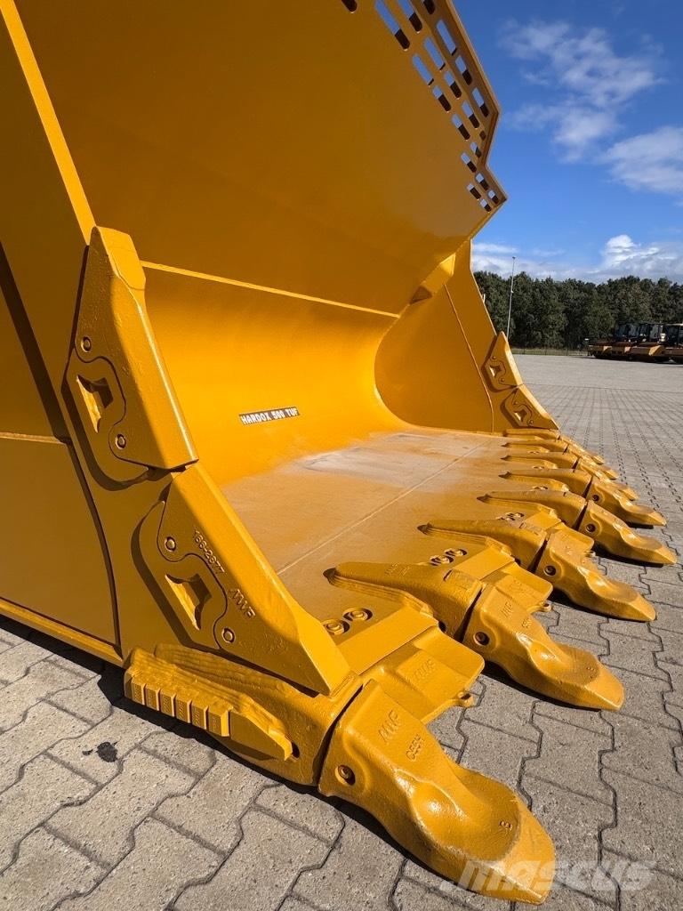 CAT 988K XE Gumikerekes homlokrakodók
