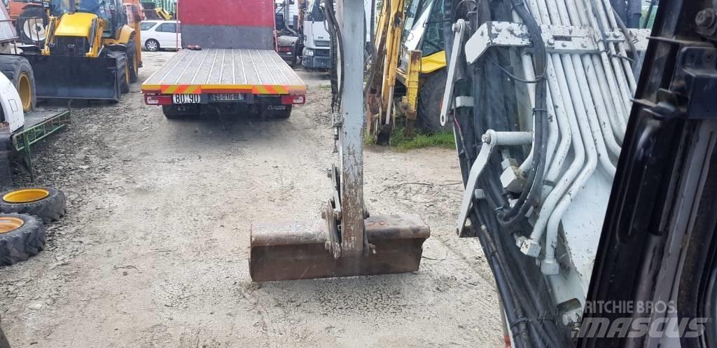 Takeuchi TB180 Egyéb rakodók - kotrók és tartozékok