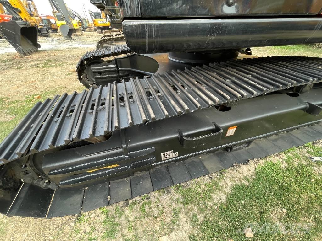 Sany SY 215 Lánctalpas kotrók