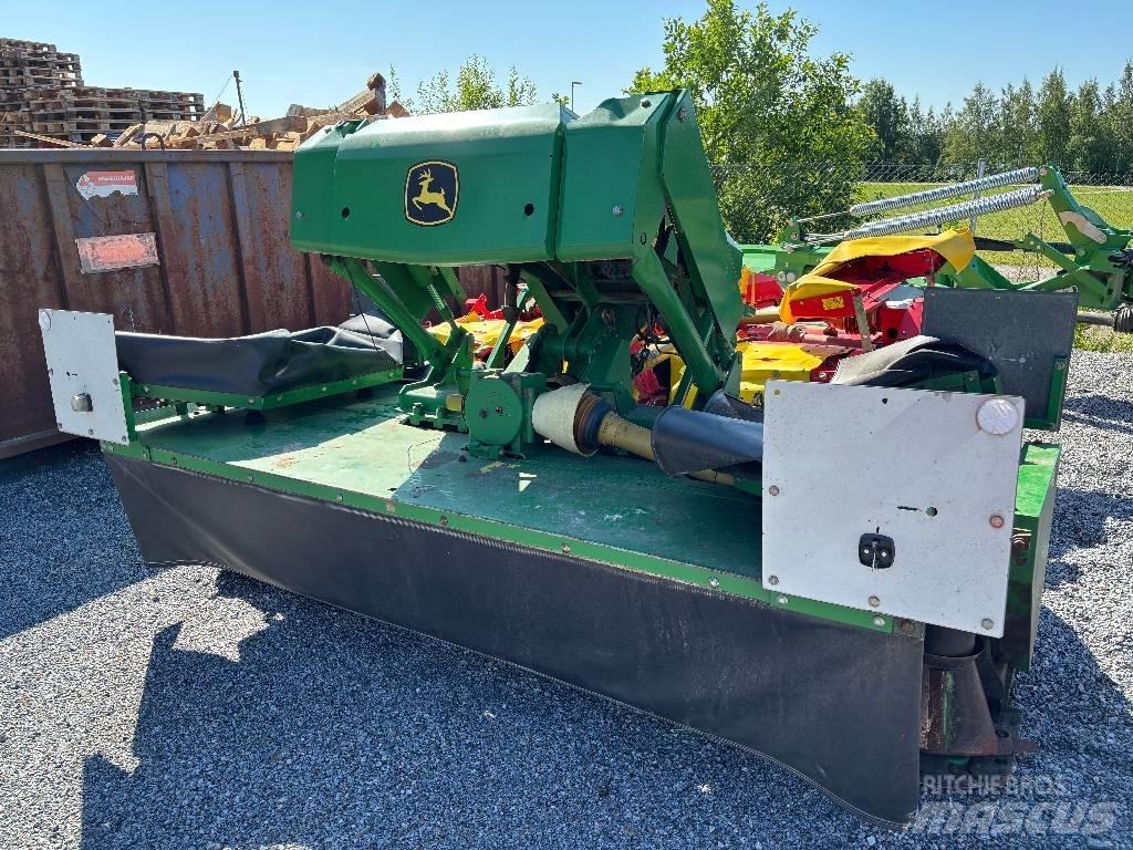 John Deere 131 Öntöző Kaszák