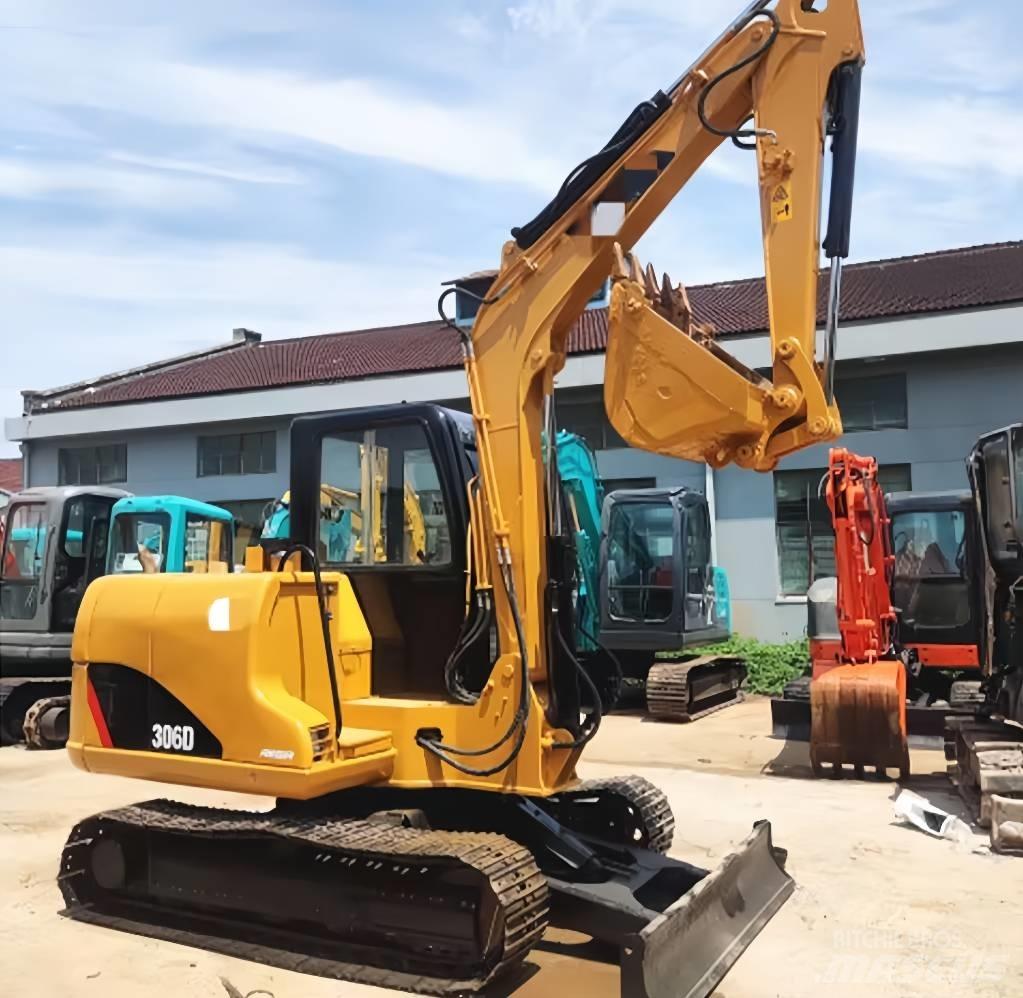 CAT 306 D Mini kotrók < 7t