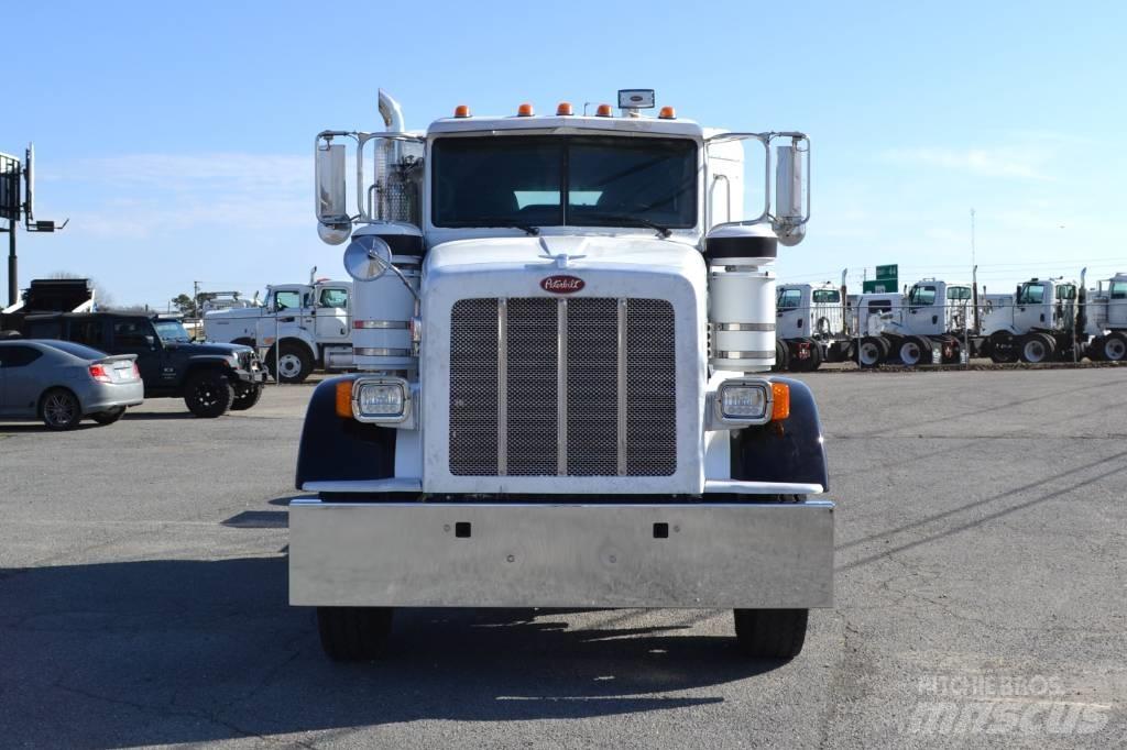 Peterbilt 367 Nyergesvontatók