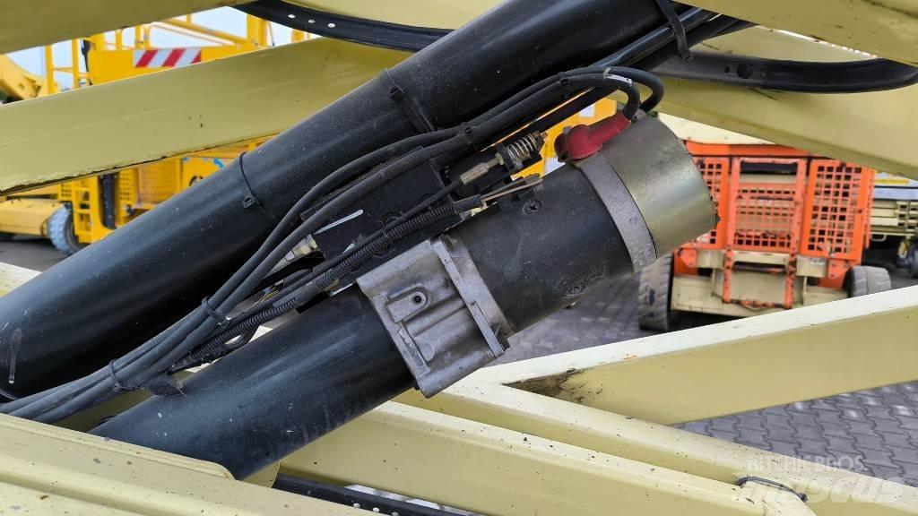 JLG 3246 ES Ollós emelők